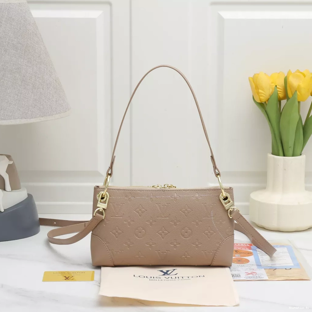 Sleek For Messenger Louis Vuitton Women 9018 Bags 1011